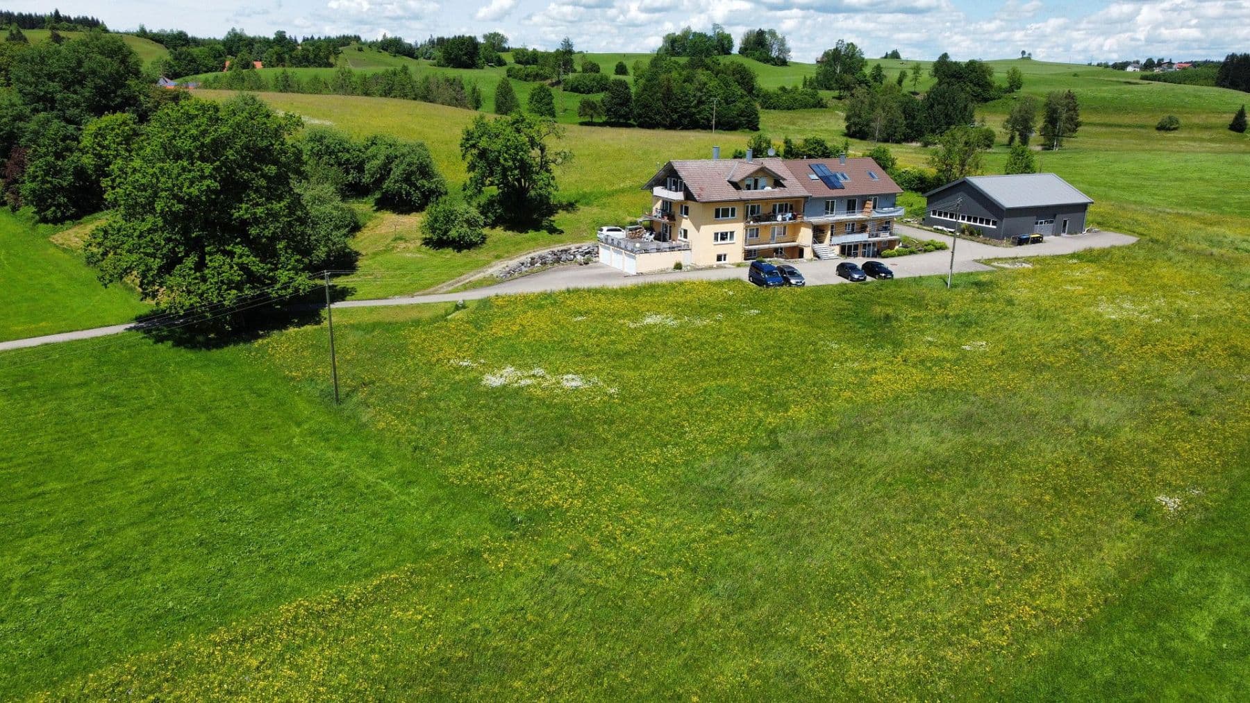 Predaj domu 818 m², pozemek 70.000 m², Leutkirch im Allgäu, Bádensko-Wurttembersko Predaj domu 818 m², pozemek 70.000 m², Leutkirch im Allgäu, Bádensko-Wurttembersko