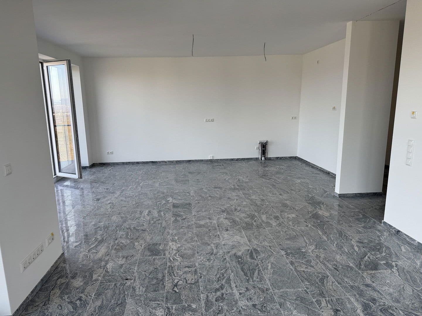 Predaj bytu 3-izbový 108 m², Kassel, Hesensko Predaj bytu 3-izbový 108 m², Kassel, Hesensko