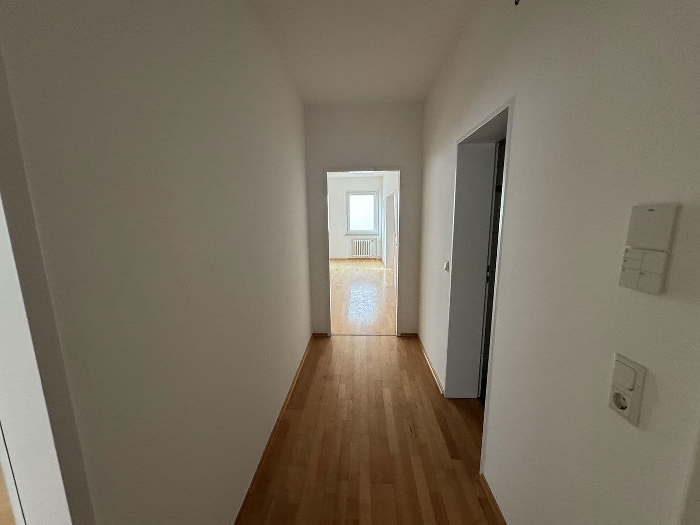 Prenájom kancelárie 97 m², Marspfortengasse 6, Köln, Severné Porýnie - Westfálsko Prenájom kancelárie 97 m², Marspfortengasse 6, Köln, Severné Porýnie - Westfálsko