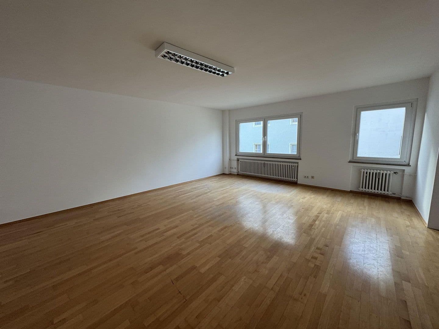 Prenájom kancelárie 97 m², Marspfortengasse 6, Köln, Severné Porýnie - Westfálsko Prenájom kancelárie 97 m², Marspfortengasse 6, Köln, Severné Porýnie - Westfálsko