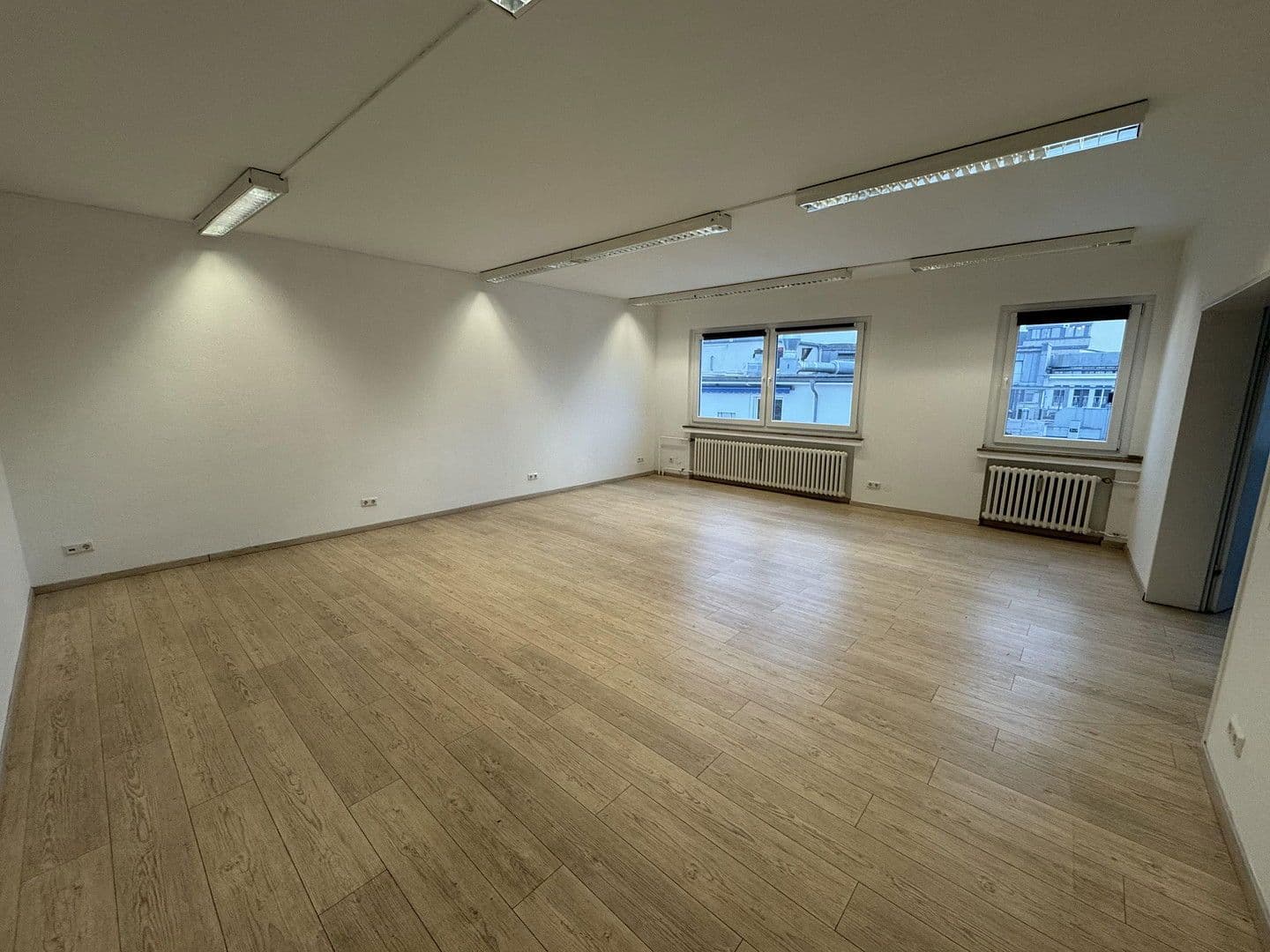 Prenájom kancelárie 90 m², Marspfortengasse 6, Köln, Severné Porýnie - Westfálsko Prenájom kancelárie 90 m², Marspfortengasse 6, Köln, Severné Porýnie - Westfálsko