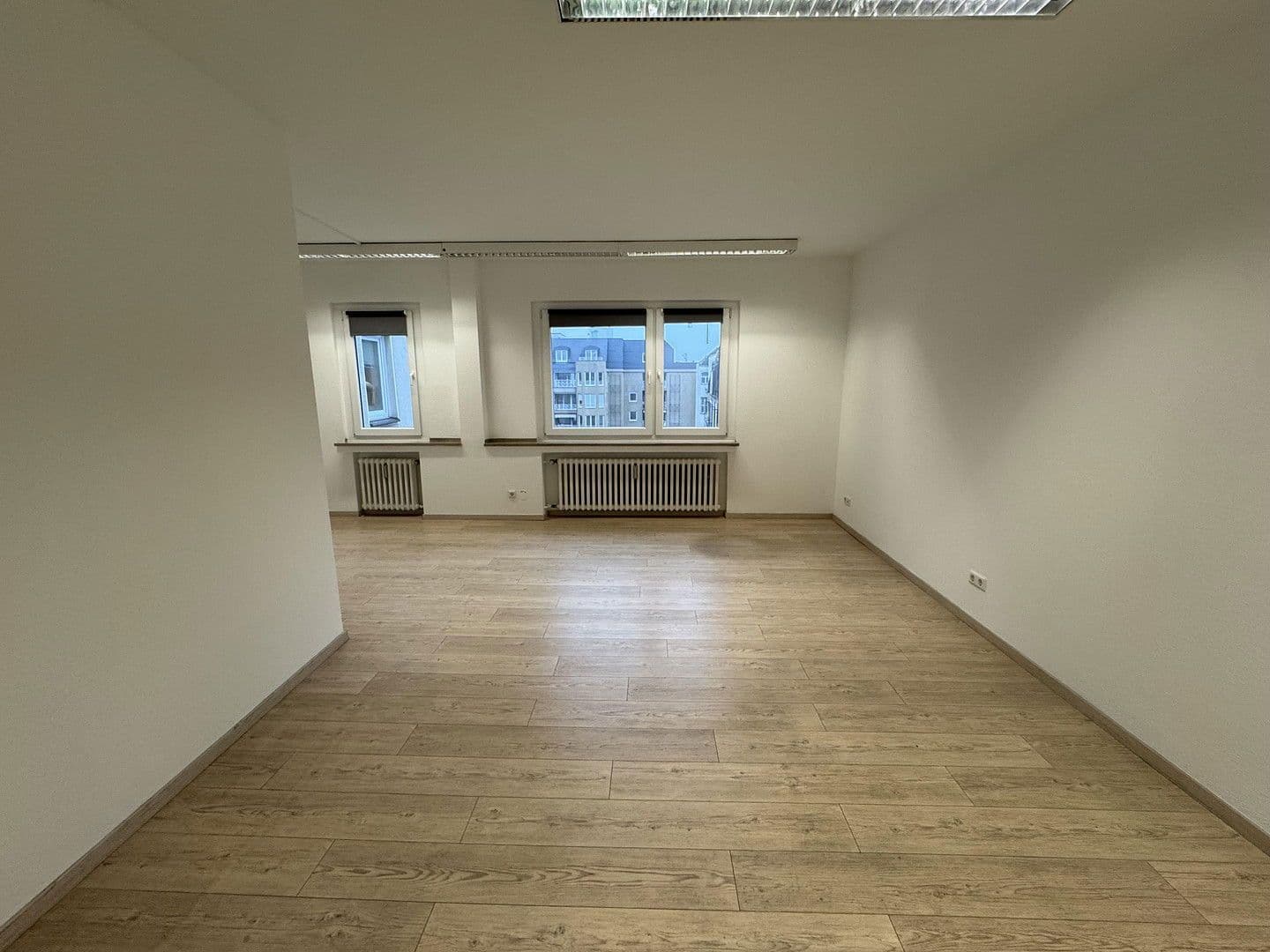 Prenájom kancelárie 90 m², Marspfortengasse 6, Köln, Severné Porýnie - Westfálsko Prenájom kancelárie 90 m², Marspfortengasse 6, Köln, Severné Porýnie - Westfálsko