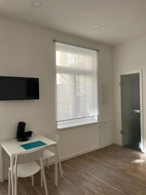 Prenájom bytu 1-izbový 25 m², Gumprechtstr. 2, Köln, Severné Porýnie - Westfálsko Prenájom bytu 1-izbový 25 m², Gumprechtstr. 2, Köln, Severné Porýnie - Westfálsko