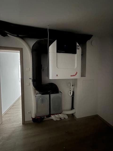 Predaj bytu 3-izbový 74 m², Berlin, Berlín Predaj bytu 3-izbový 74 m², Berlin, Berlín