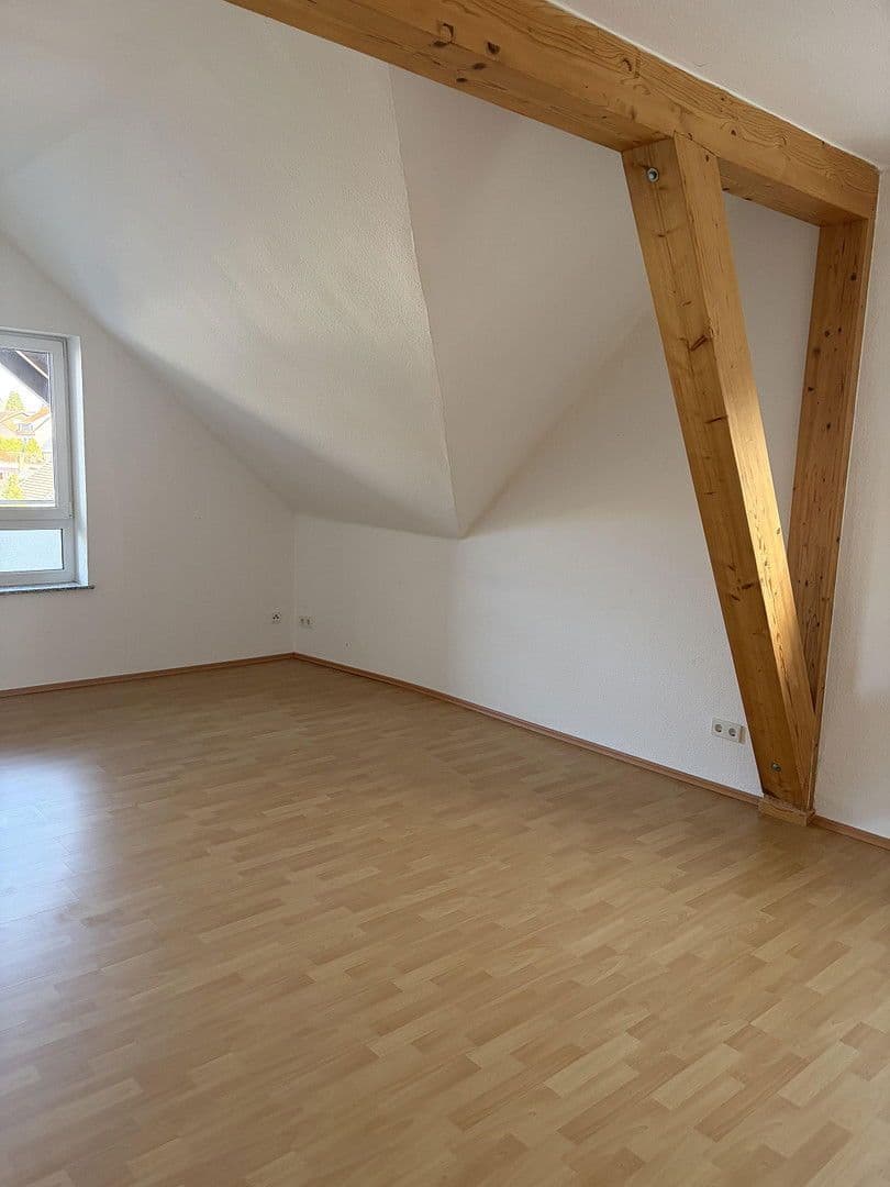 Prenájom bytu 1-izbový 105 m², Kirchstraße 2, Saarbrücken, Sársko Prenájom bytu 1-izbový 105 m², Kirchstraße 2, Saarbrücken, Sársko