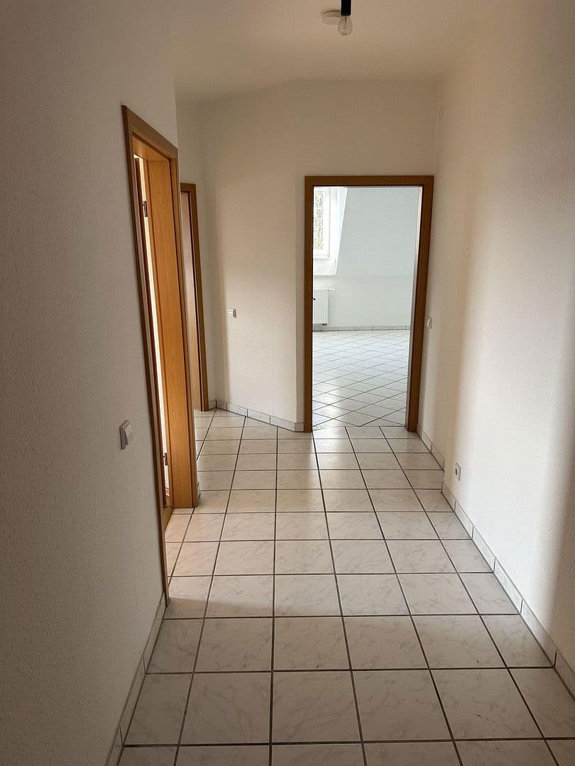 Prenájom bytu 1-izbový 105 m², Kirchstraße 2, Saarbrücken, Sársko Prenájom bytu 1-izbový 105 m², Kirchstraße 2, Saarbrücken, Sársko