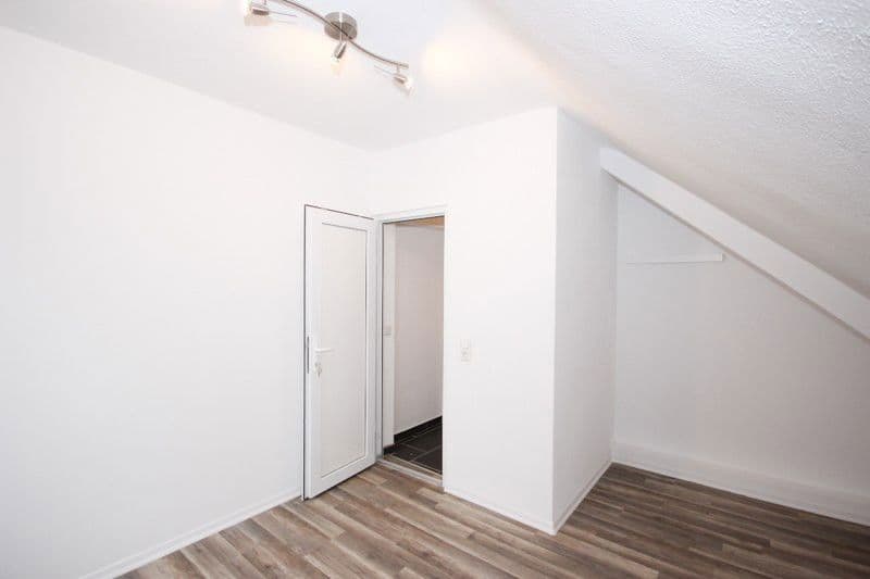 Predaj bytu 5-izbový 72 m², Stuttgart, Bádensko-Wurttembersko Predaj bytu 5-izbový 72 m², Stuttgart, Bádensko-Wurttembersko
