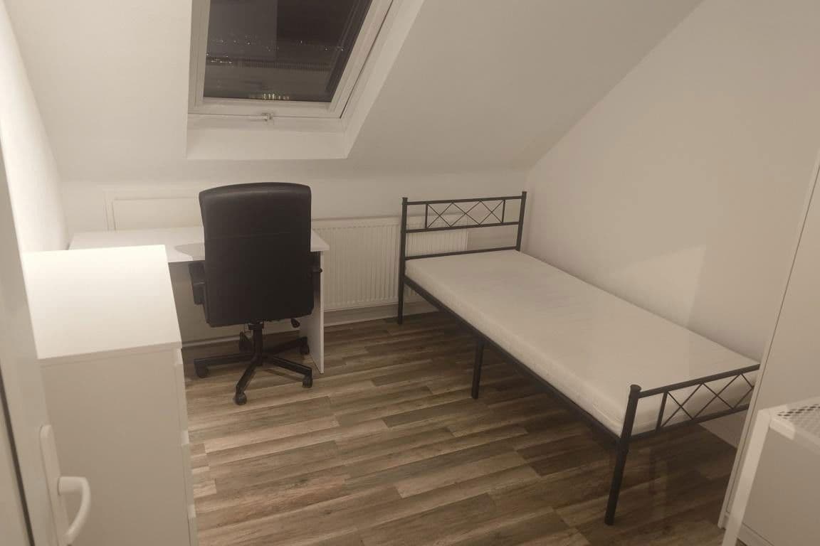 Predaj bytu 5-izbový 72 m², Stuttgart, Bádensko-Wurttembersko Predaj bytu 5-izbový 72 m², Stuttgart, Bádensko-Wurttembersko