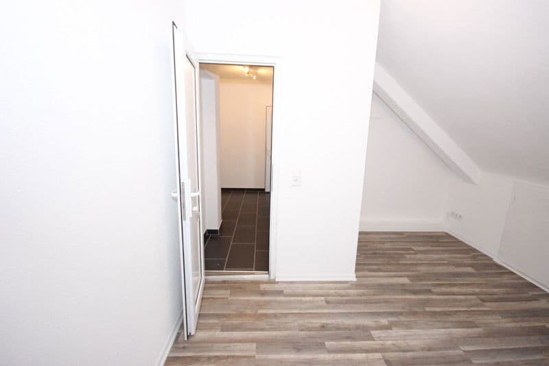 Predaj bytu 5-izbový 72 m², Stuttgart, Bádensko-Wurttembersko Predaj bytu 5-izbový 72 m², Stuttgart, Bádensko-Wurttembersko