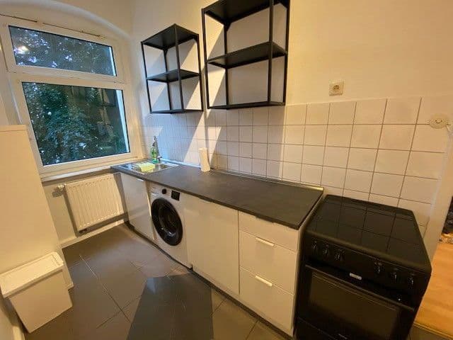 Prenájom bytu 16 m², Hasselsstraße 33, Düsseldorf, Severné Porýnie - Westfálsko Prenájom bytu 16 m², Hasselsstraße 33, Düsseldorf, Severné Porýnie - Westfálsko