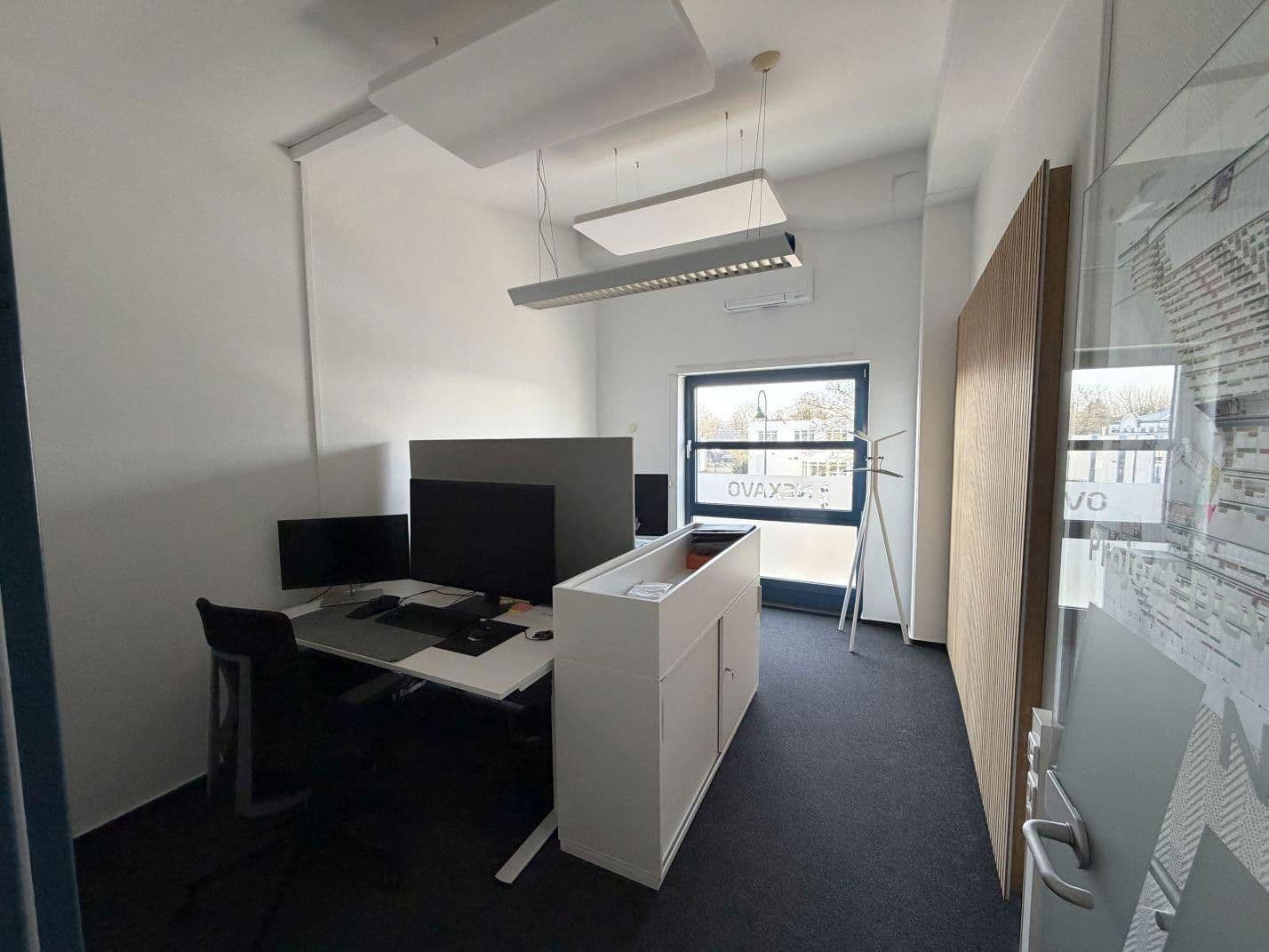 Prenájom kancelárie 192 m², Leverkusen, Severné Porýnie - Westfálsko Prenájom kancelárie 192 m², Leverkusen, Severné Porýnie - Westfálsko