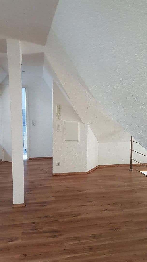 Prenájom bytu 1-izbový 34 m², Südstrasse 26, Zwickau, Sasko Prenájom bytu 1-izbový 34 m², Südstrasse 26, Zwickau, Sasko