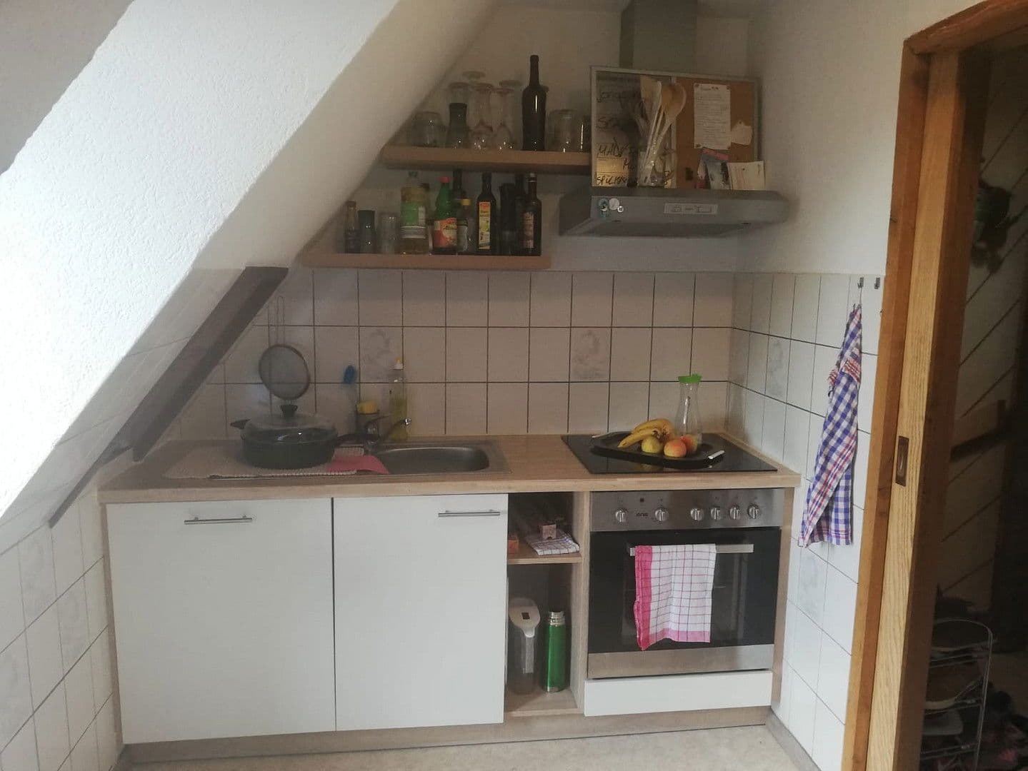 Prenájom bytu 114 m², Bingen, Bádensko-Wurttembersko Prenájom bytu 114 m², Bingen, Bádensko-Wurttembersko