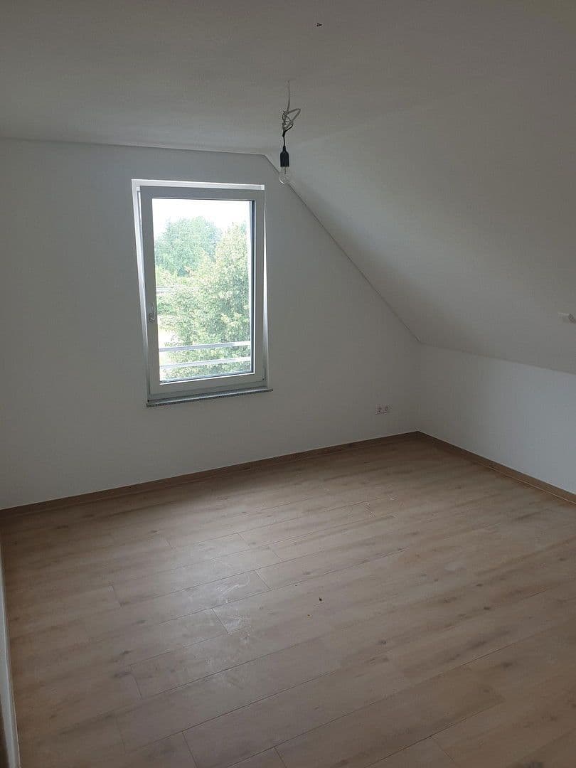 Prenájom bytu 3-izbový 65 m², Schillerstraße 32, Eislingen/Fils, Bádensko-Wurttembersko Prenájom bytu 3-izbový 65 m², Schillerstraße 32, Eislingen/Fils, Bádensko-Wurttembersko