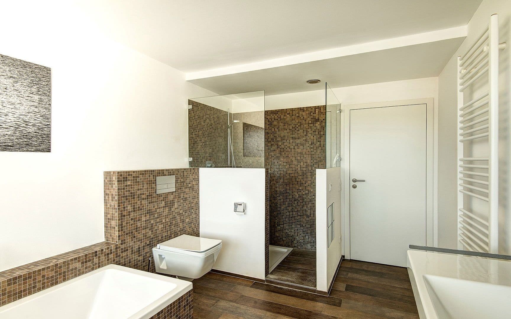 Prenájom domu 326 m², pozemek 1.138 m², Bürgstadt, Bavorsko Prenájom domu 326 m², pozemek 1.138 m², Bürgstadt, Bavorsko