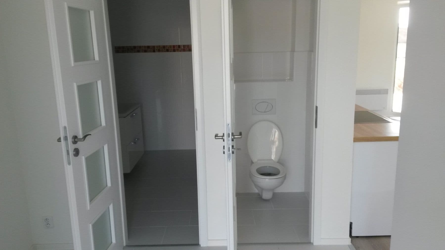 Predaj bytu 4-izbový 115 m², Malá Hraštice, Středočeský kraj Predaj bytu 4-izbový 115 m², Malá Hraštice, Středočeský kraj