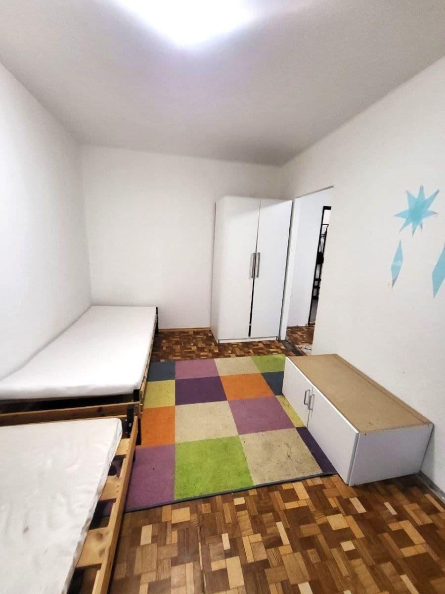 Predaj bytu 3-izbový 74 m², Dukelských hrdinů, Krupka, Ústecký kraj Predaj bytu 3-izbový 74 m², Dukelských hrdinů, Krupka, Ústecký kraj