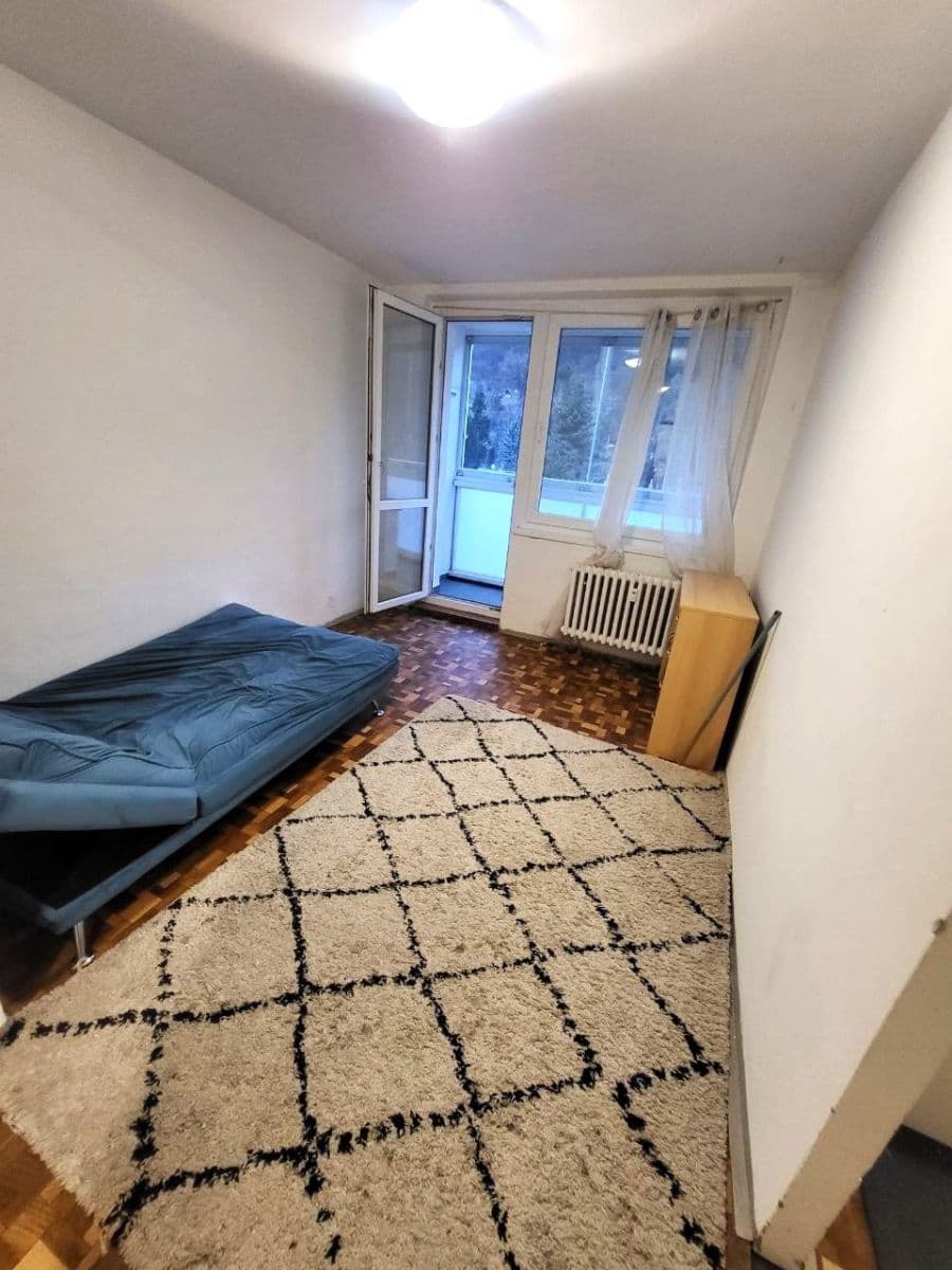 Predaj bytu 3-izbový 74 m², Dukelských hrdinů, Krupka, Ústecký kraj Predaj bytu 3-izbový 74 m², Dukelských hrdinů, Krupka, Ústecký kraj