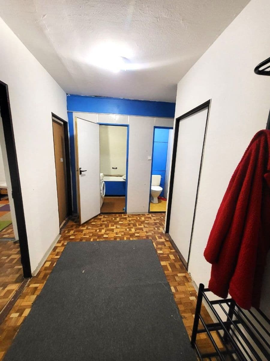 Predaj bytu 3-izbový 74 m², Dukelských hrdinů, Krupka, Ústecký kraj Predaj bytu 3-izbový 74 m², Dukelských hrdinů, Krupka, Ústecký kraj