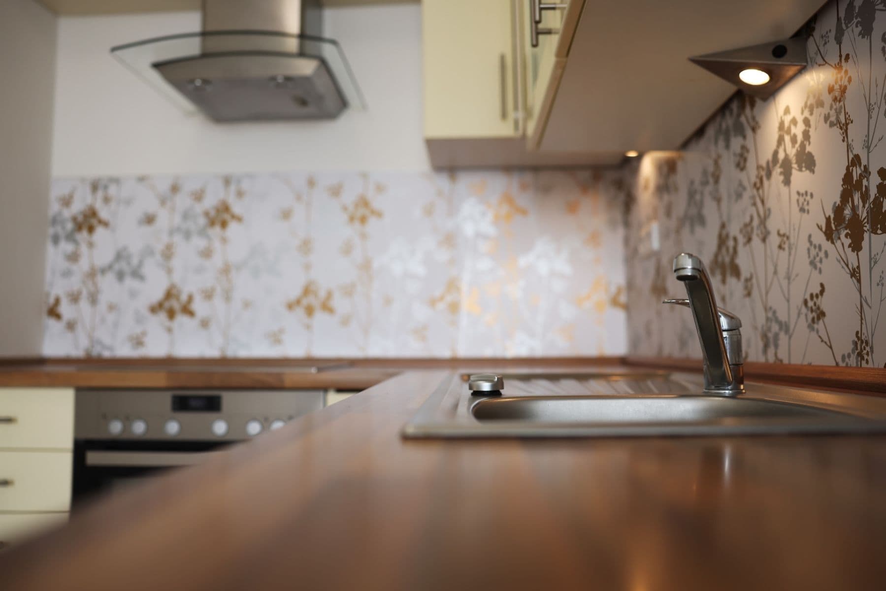 Prenájom bytu 2-izbový 43 m², Slavatova, Praha, Praha Prenájom bytu 2-izbový 43 m², Slavatova, Praha, Praha