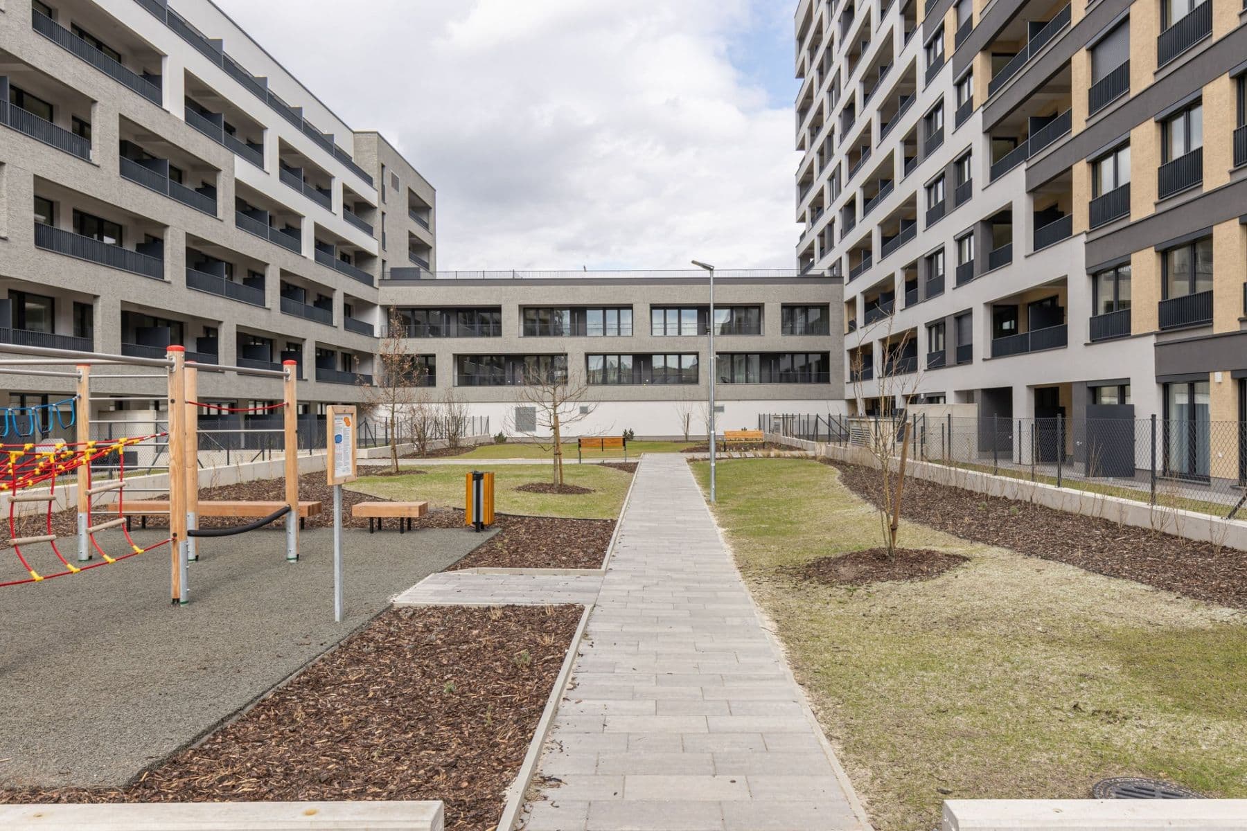 Prenájom bytu 1-izbový 30 m², Poděbradská, Praha, Praha Prenájom bytu 1-izbový 30 m², Poděbradská, Praha, Praha