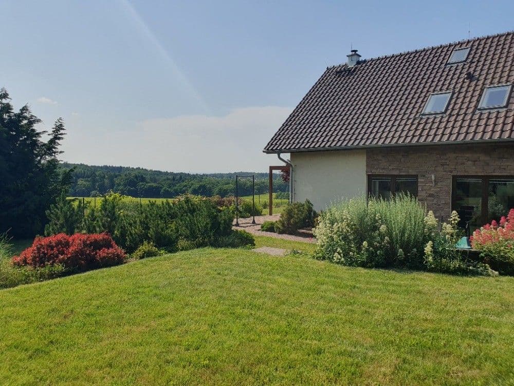 Predaj domu 248 m², pozemek 1.269 m², Radějovice, Středočeský kraj Predaj domu 248 m², pozemek 1.269 m², Radějovice, Středočeský kraj