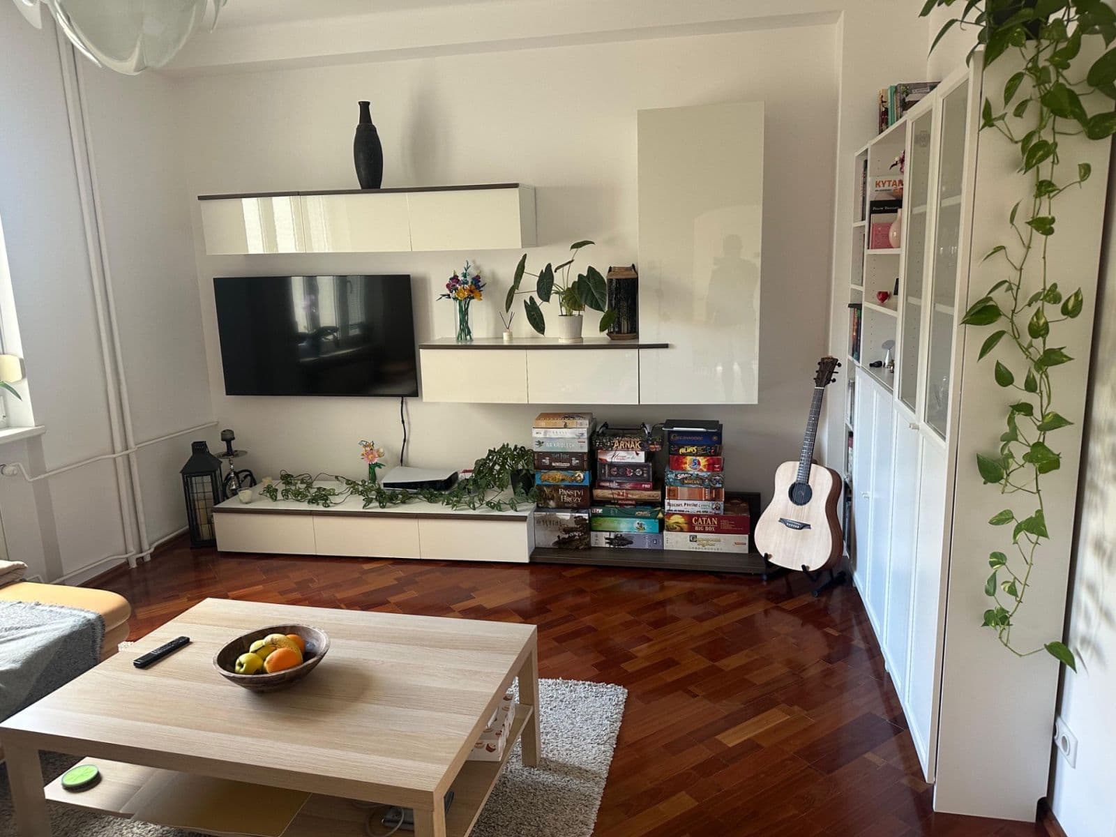 Prenájom bytu 2-izbový 51 m², Nové Mesto, Bratislavský kraj Prenájom bytu 2-izbový 51 m², Nové Mesto, Bratislavský kraj