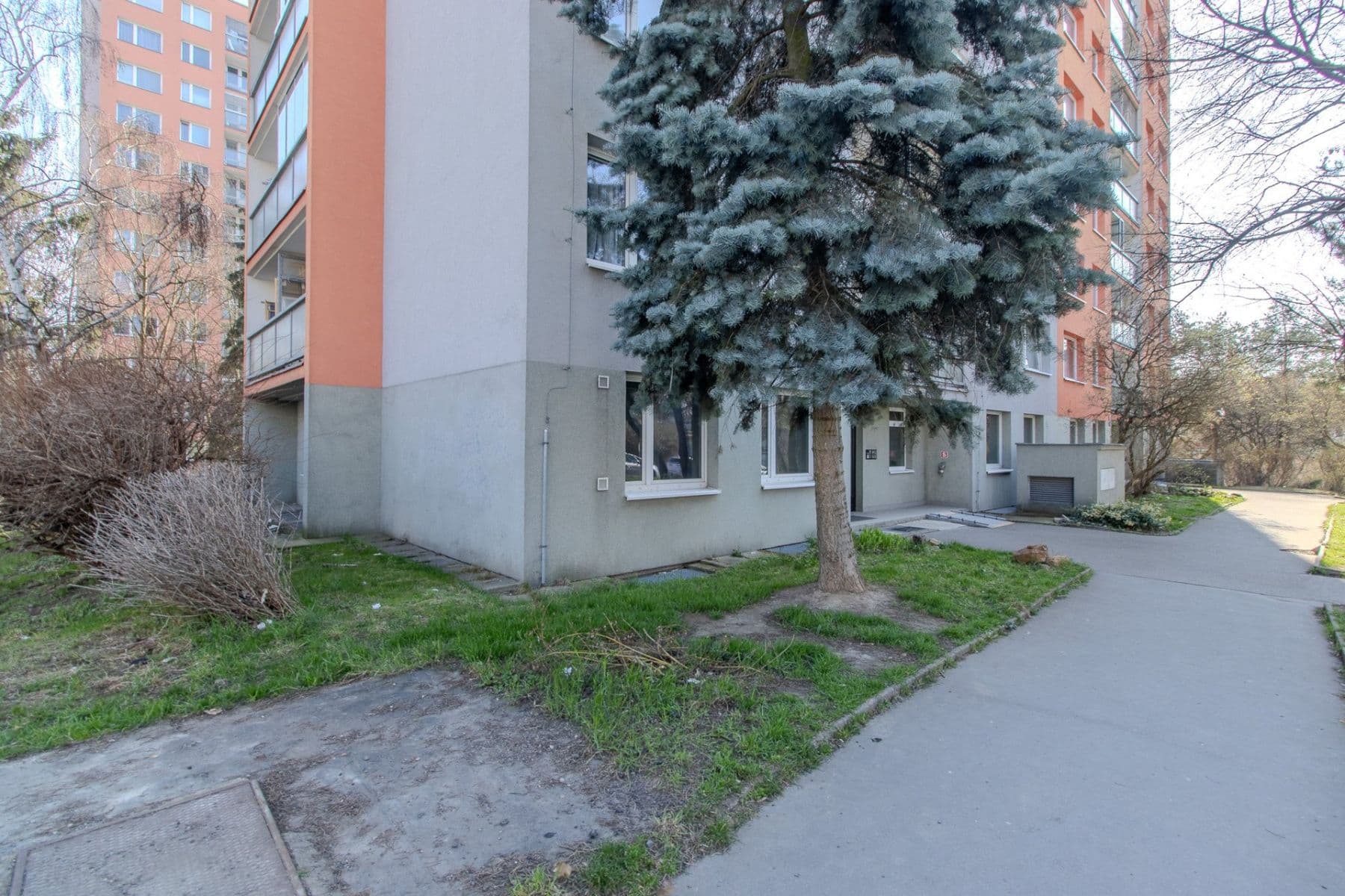 Prenájom bytu 3-izbový 54 m², Radimova, Praha, Praha Prenájom bytu 3-izbový 54 m², Radimova, Praha, Praha