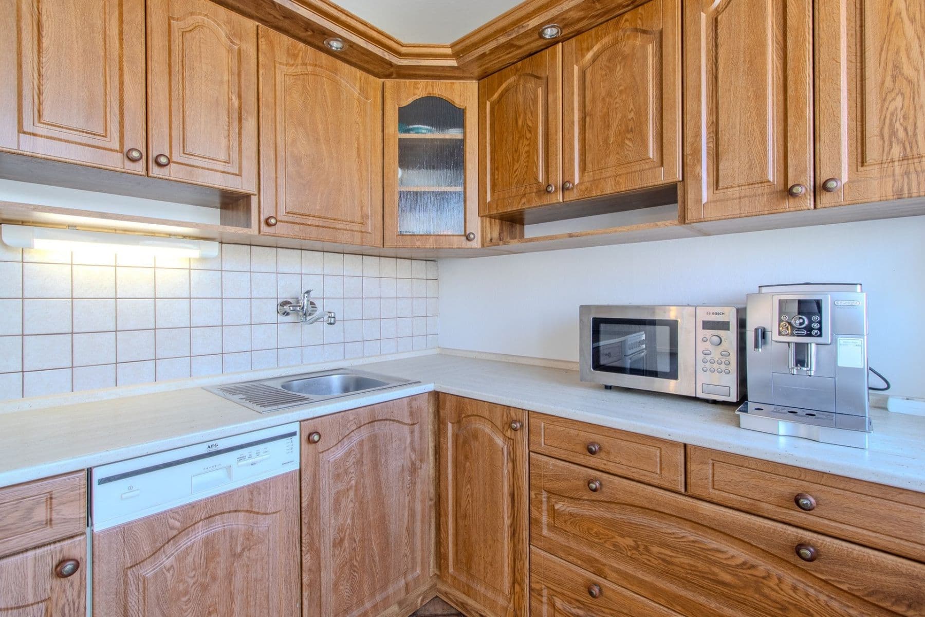 Prenájom bytu 3-izbový 54 m², Radimova, Praha, Praha Prenájom bytu 3-izbový 54 m², Radimova, Praha, Praha