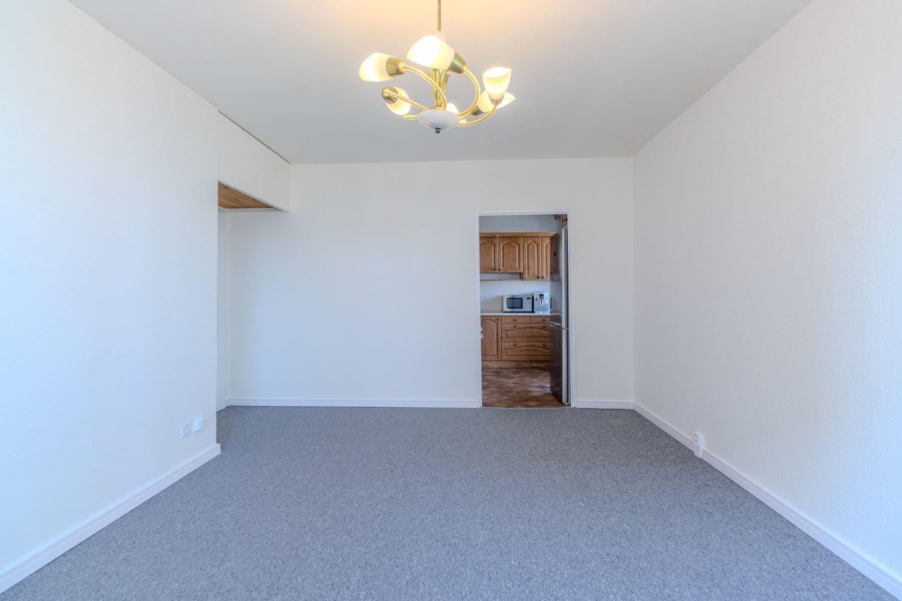 Prenájom bytu 3-izbový 54 m², Radimova, Praha, Praha Prenájom bytu 3-izbový 54 m², Radimova, Praha, Praha