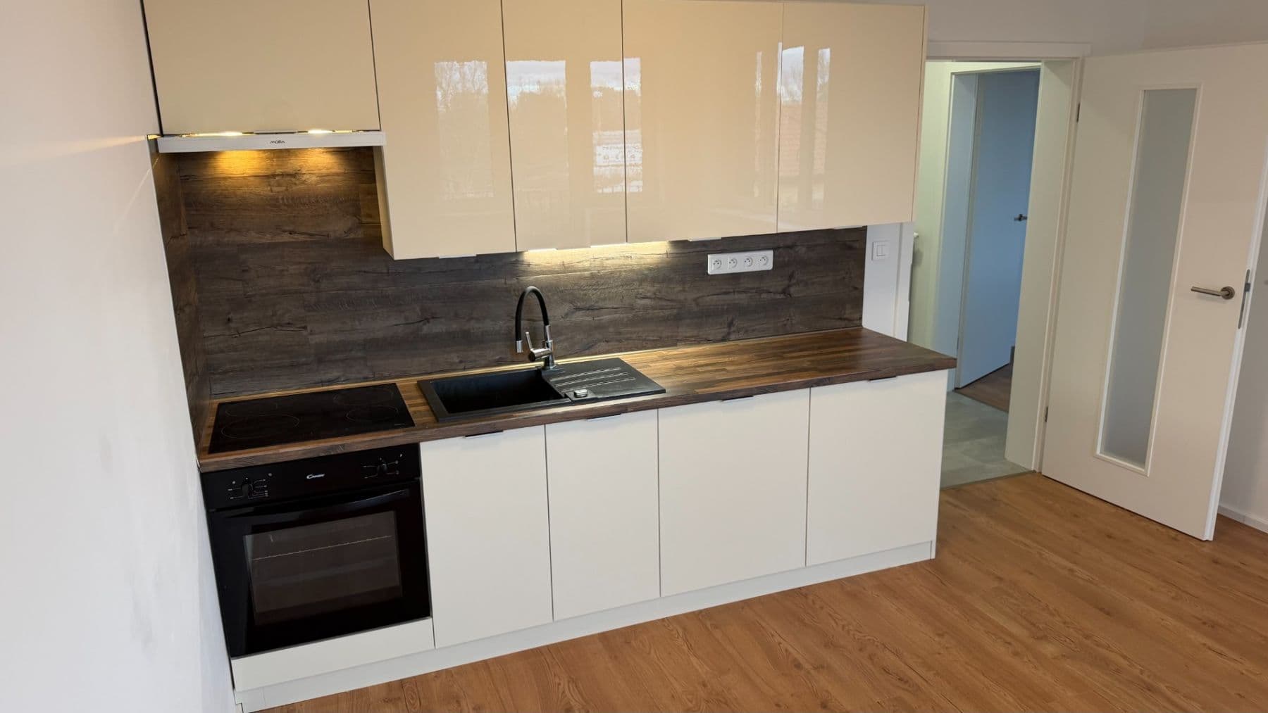 Prenájom bytu 2-izbový 57 m², V Pískovně, Praha, Praha Prenájom bytu 2-izbový 57 m², V Pískovně, Praha, Praha