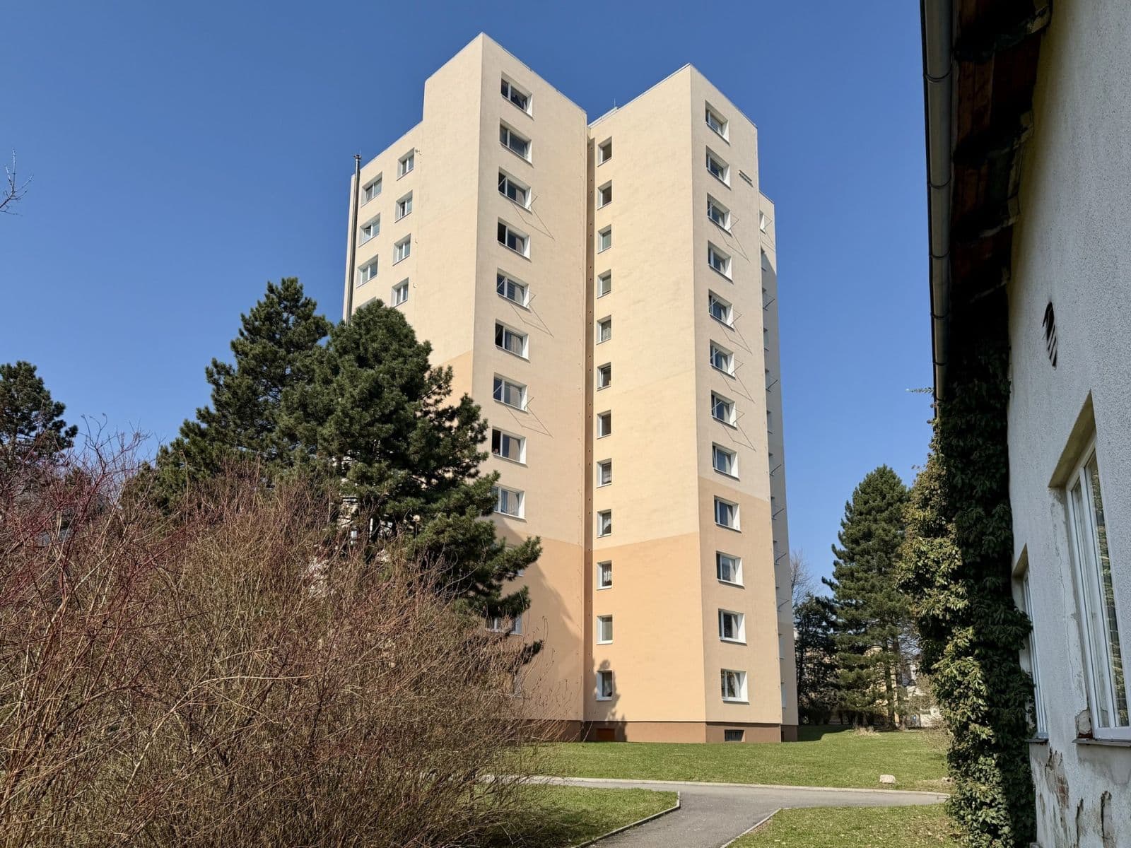 Predaj bytu 2-izbový 41 m², Bezová, Liberec, Liberecký kraj Predaj bytu 2-izbový 41 m², Bezová, Liberec, Liberecký kraj