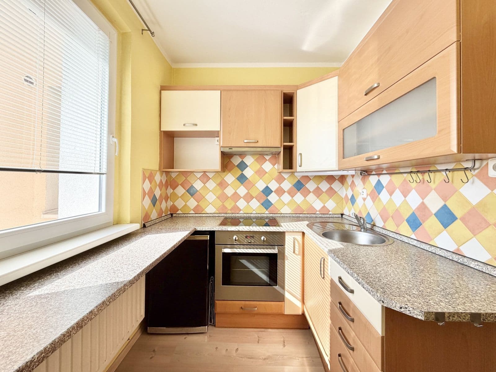 Predaj bytu 2-izbový 41 m², Bezová, Liberec, Liberecký kraj Predaj bytu 2-izbový 41 m², Bezová, Liberec, Liberecký kraj