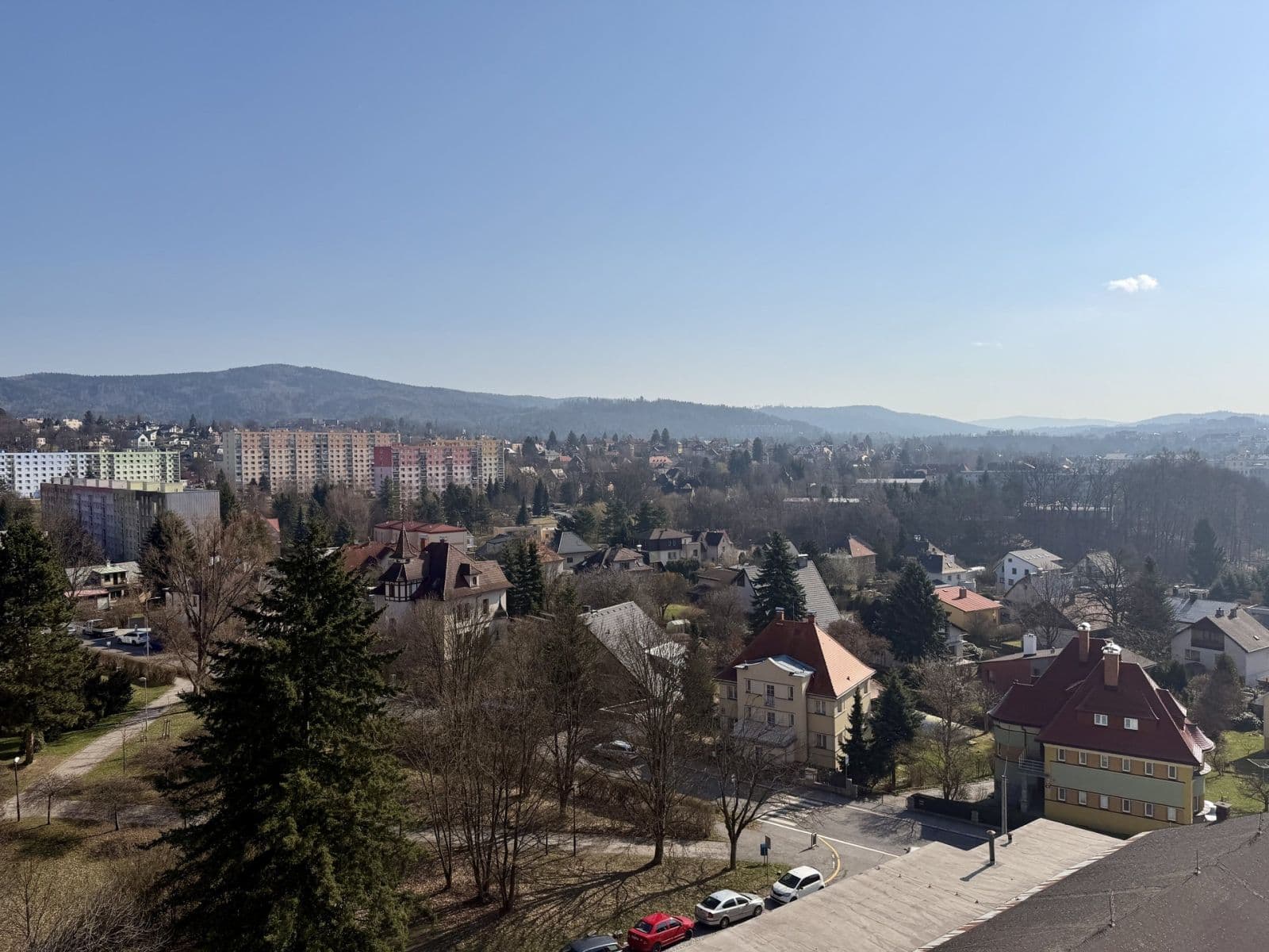 Predaj bytu 2-izbový 41 m², Bezová, Liberec, Liberecký kraj Predaj bytu 2-izbový 41 m², Bezová, Liberec, Liberecký kraj