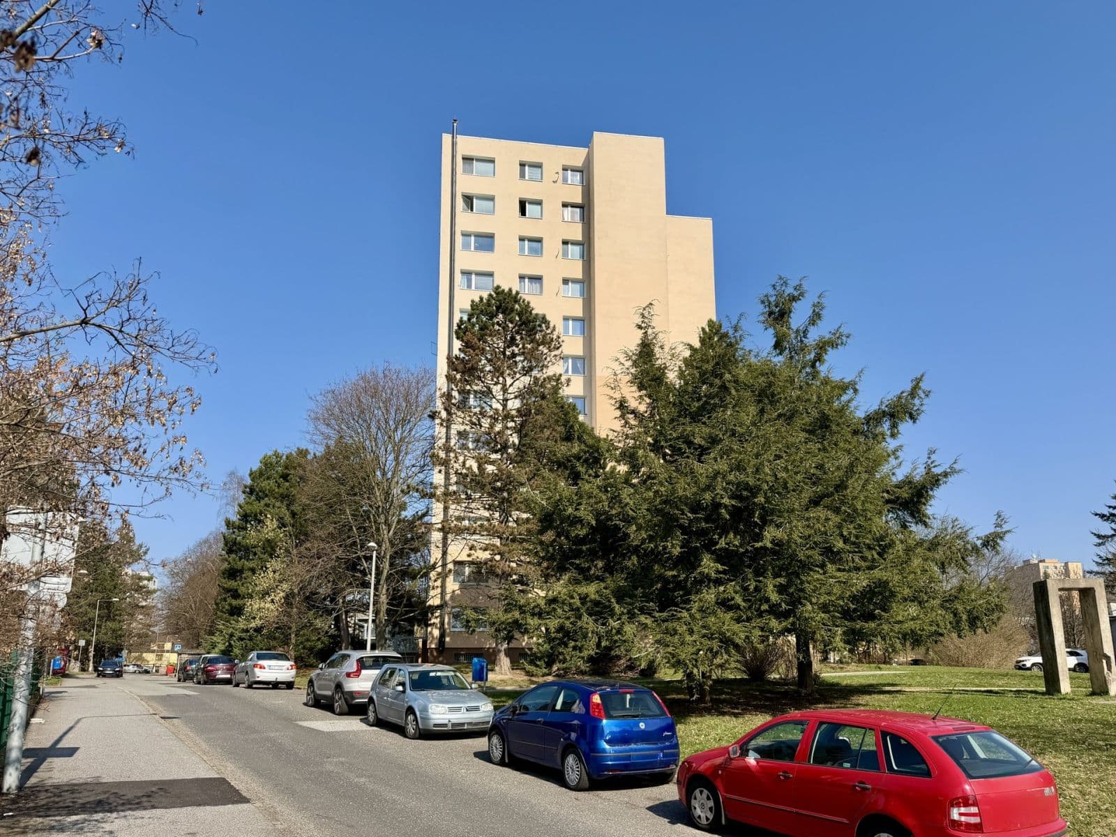 Predaj bytu 2-izbový 41 m², Bezová, Liberec, Liberecký kraj Predaj bytu 2-izbový 41 m², Bezová, Liberec, Liberecký kraj