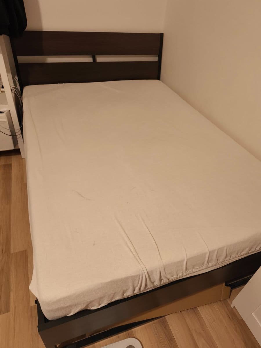 Prenájom bytu 3-izbový 15 m², Na Hutích, Praha, Praha Prenájom bytu 3-izbový 15 m², Na Hutích, Praha, Praha