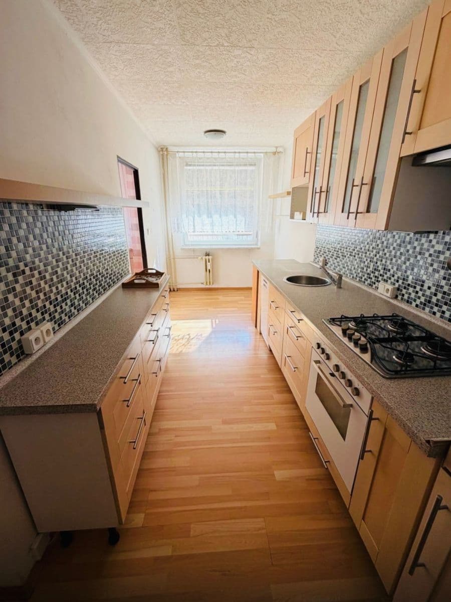 Predaj bytu 3-izbový 80 m², Ohradní, Praha, Praha Predaj bytu 3-izbový 80 m², Ohradní, Praha, Praha