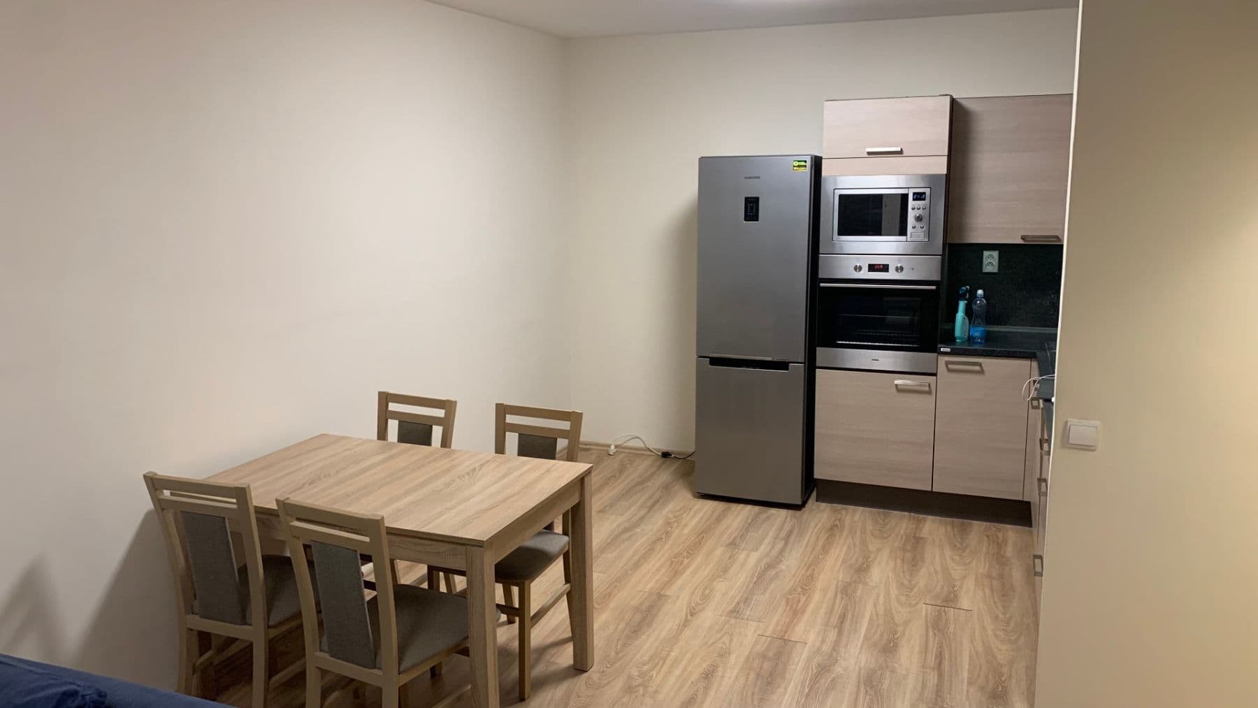 Prenájom bytu 2-izbový 48 m², Svážná, Brno, Jihomoravský kraj Prenájom bytu 2-izbový 48 m², Svážná, Brno, Jihomoravský kraj