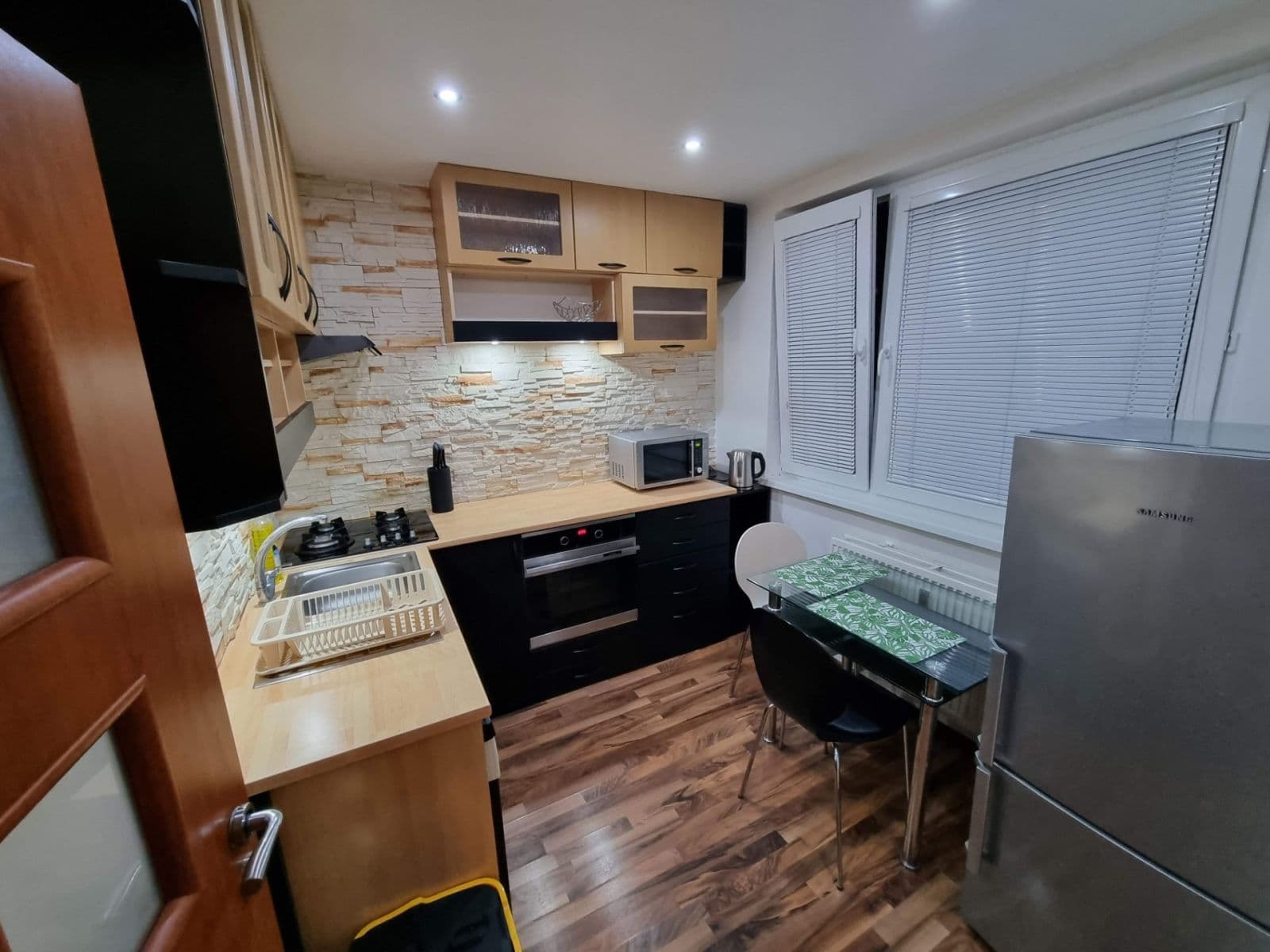 Prenájom bytu 1-izbový 35 m², Havanská, Košice - mestská časť Sídlisko Ťahanovce, Košický kraj Prenájom bytu 1-izbový 35 m², Havanská, Košice - mestská časť Sídlisko Ťahanovce, Košický kraj