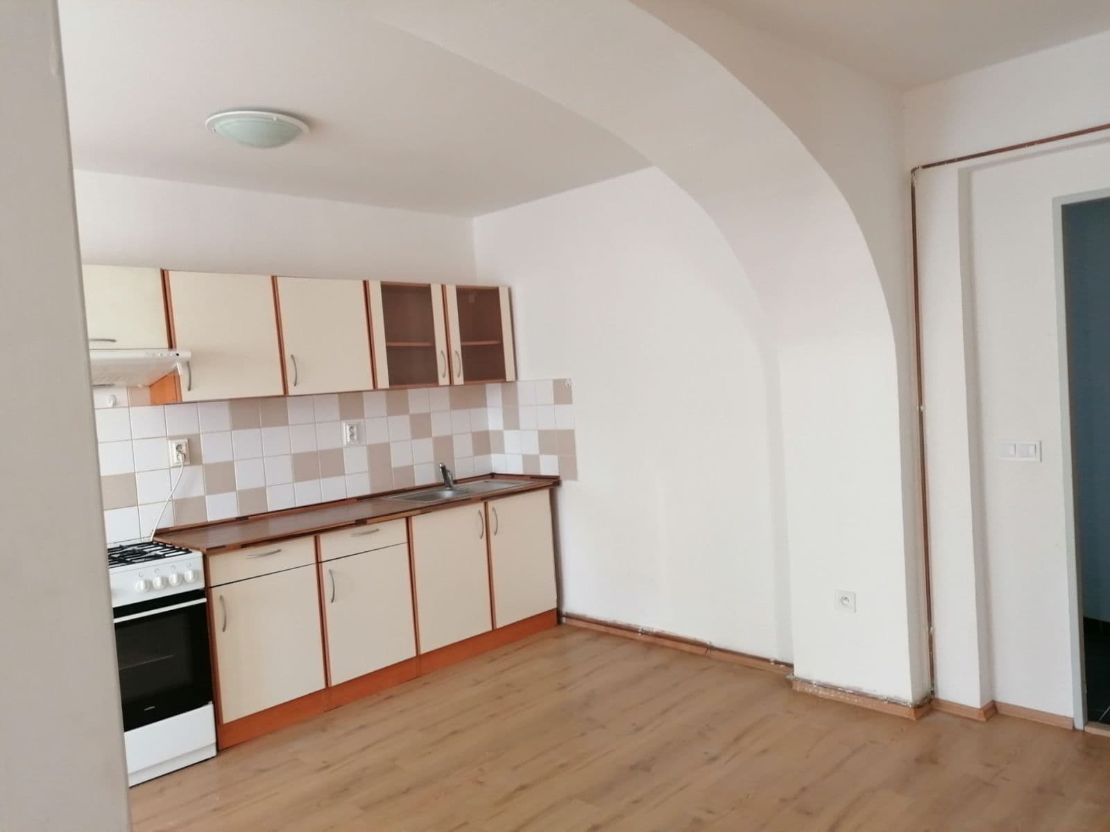 Prenájom bytu 2-izbový 56 m², Fügnerova, Králův Dvůr, Středočeský kraj Prenájom bytu 2-izbový 56 m², Fügnerova, Králův Dvůr, Středočeský kraj