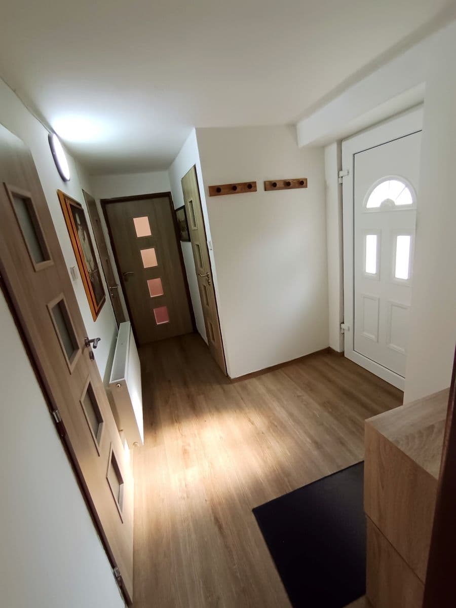 Predaj domu 128 m², pozemek 267 m², Vlkov pod Oškobrhem, Středočeský kraj Predaj domu 128 m², pozemek 267 m², Vlkov pod Oškobrhem, Středočeský kraj