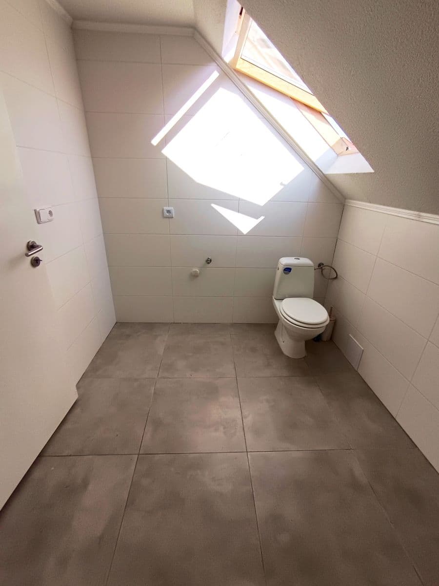 Predaj domu 128 m², pozemek 267 m², Vlkov pod Oškobrhem, Středočeský kraj Predaj domu 128 m², pozemek 267 m², Vlkov pod Oškobrhem, Středočeský kraj