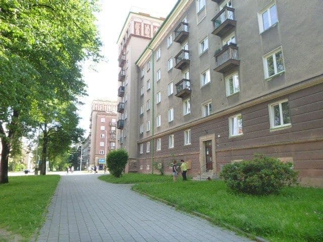 Prenájom bytu 2-izbový 47 m², Československé armády, Havířov, Moravskoslezský kraj Prenájom bytu 2-izbový 47 m², Československé armády, Havířov, Moravskoslezský kraj