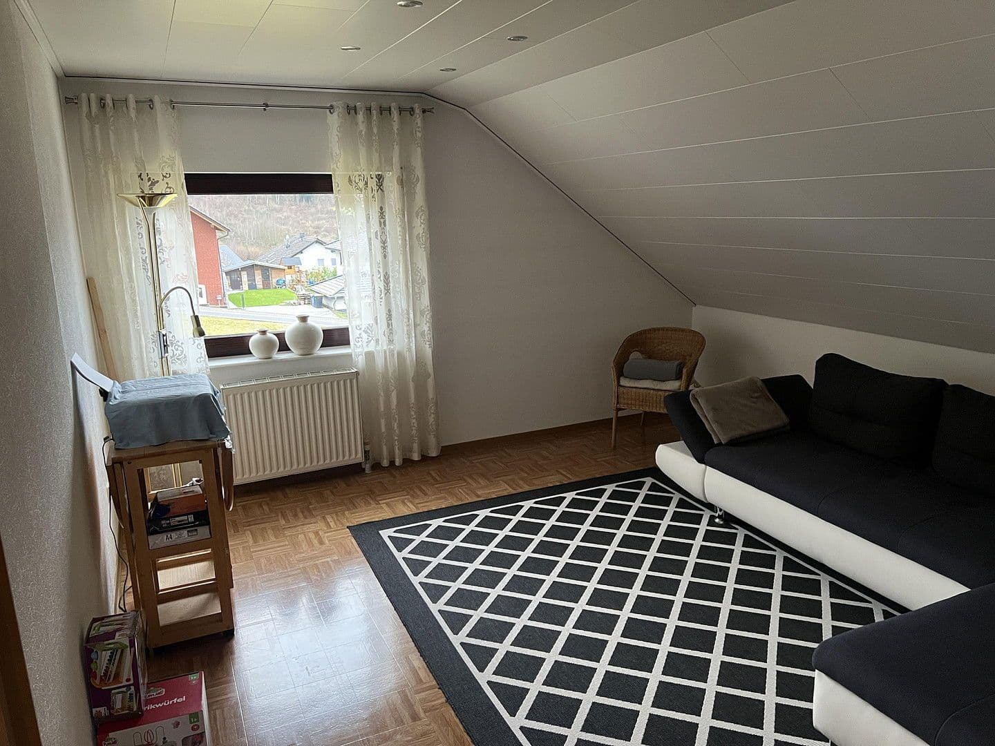 Predaj domu 140 m², pozemek 590 m², Etzbach, Porýnie-Falcko Predaj domu 140 m², pozemek 590 m², Etzbach, Porýnie-Falcko