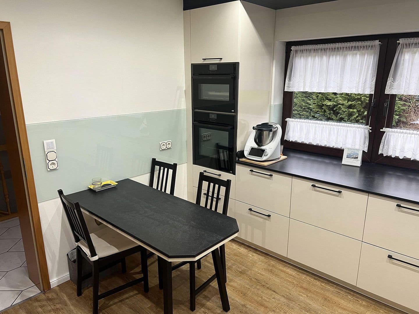 Predaj domu 140 m², pozemek 590 m², Etzbach, Porýnie-Falcko Predaj domu 140 m², pozemek 590 m², Etzbach, Porýnie-Falcko