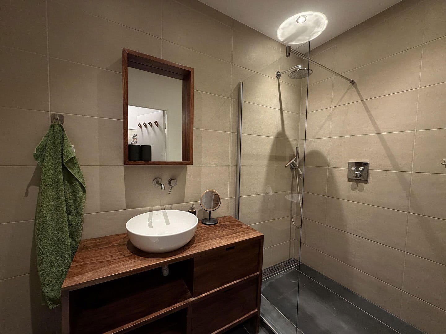 Prenájom bytu 2-izbový 70 m², Am Gemeindepark 42, Berlin, Berlín Prenájom bytu 2-izbový 70 m², Am Gemeindepark 42, Berlin, Berlín