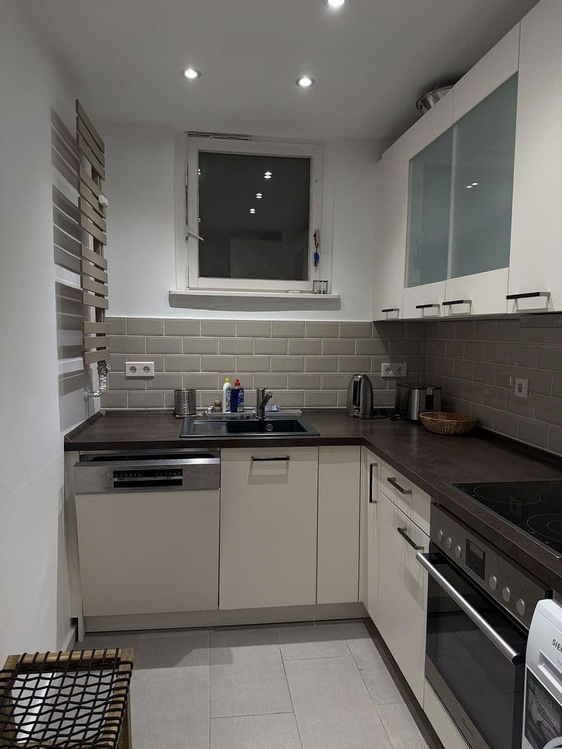 Prenájom bytu 2-izbový 70 m², Am Gemeindepark 42, Berlin, Berlín Prenájom bytu 2-izbový 70 m², Am Gemeindepark 42, Berlin, Berlín