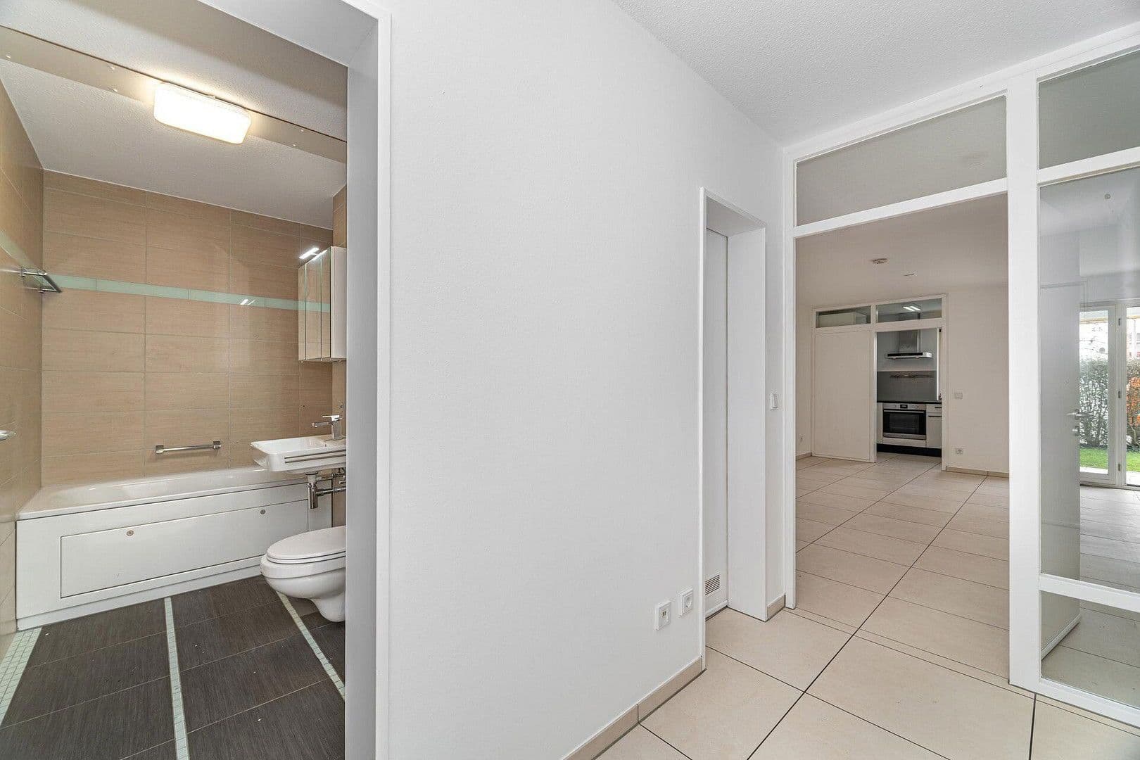 Predaj bytu 3-izbový 76 m², Schellenbergstr. 2, Germering, Bavorsko Predaj bytu 3-izbový 76 m², Schellenbergstr. 2, Germering, Bavorsko