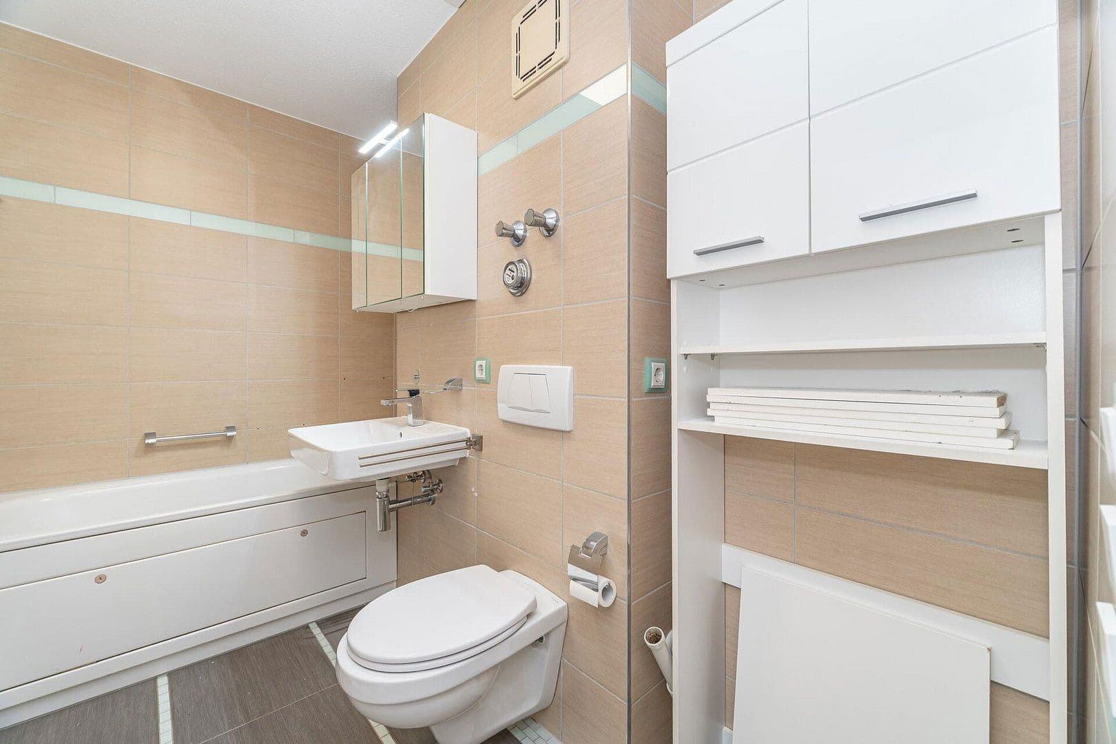 Predaj bytu 3-izbový 76 m², Schellenbergstr. 2, Germering, Bavorsko Predaj bytu 3-izbový 76 m², Schellenbergstr. 2, Germering, Bavorsko