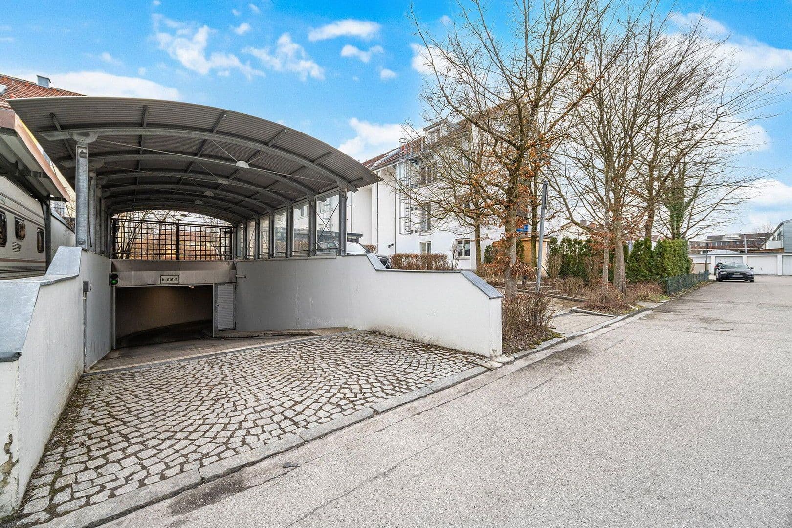 Predaj bytu 3-izbový 76 m², Schellenbergstr. 2, Germering, Bavorsko Predaj bytu 3-izbový 76 m², Schellenbergstr. 2, Germering, Bavorsko